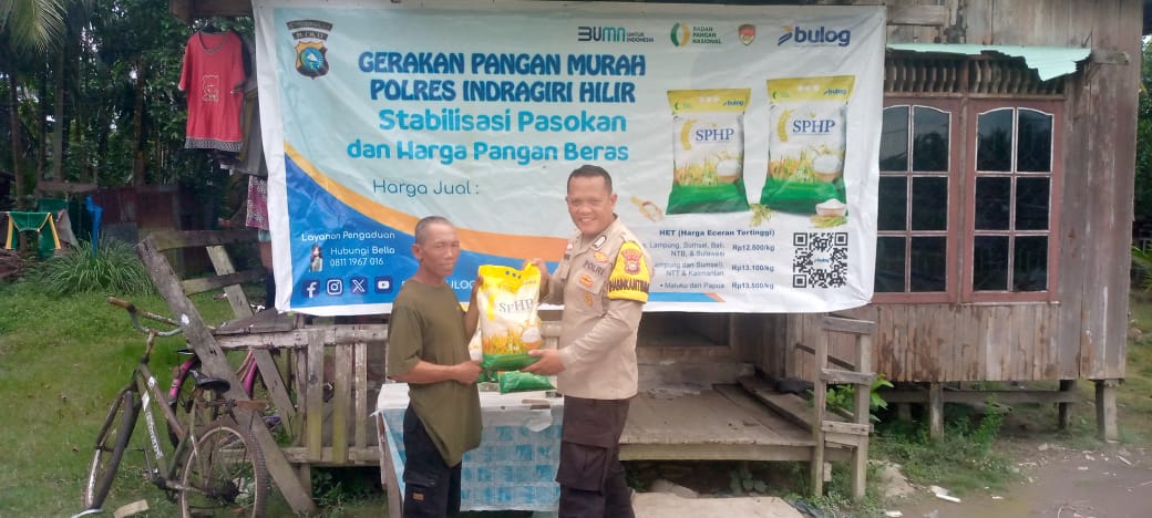 Dorong  Stabilisasi Harga Beras, Polsek Pulau Burung Konsisten Dalam Mendukung Gerakan Pangan Murah