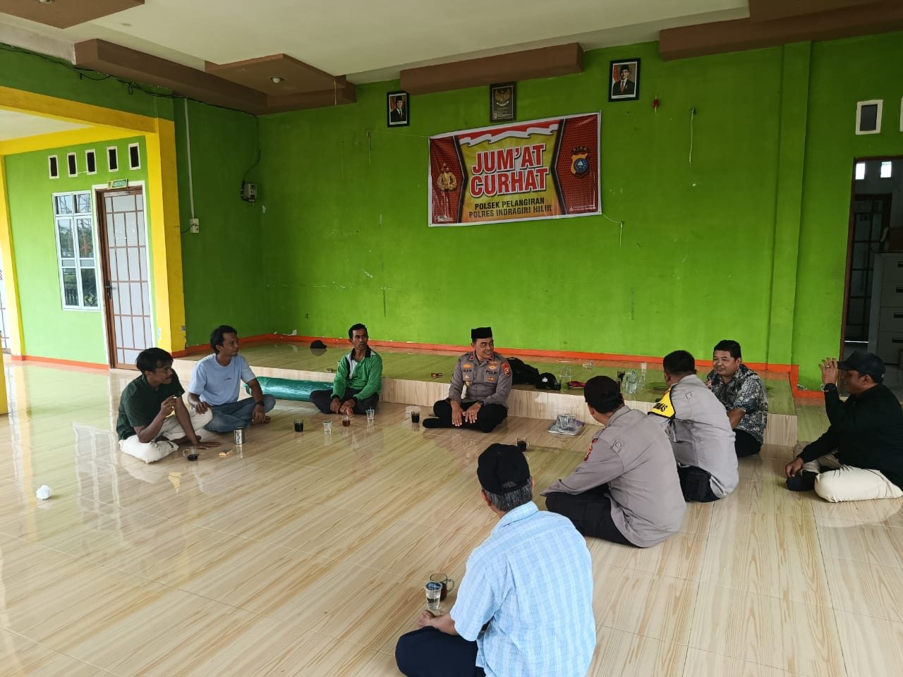 Polsek Pelangiran Gelar Jumat Curhat, Fokus Atasi Masalah Sosial di Tengah Masyarakat