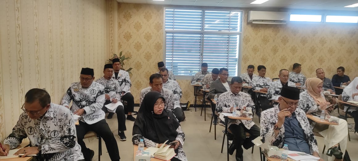 Rapat PGRI Provinsi Riau Bahas Isu Penting di Kota Pekanbaru