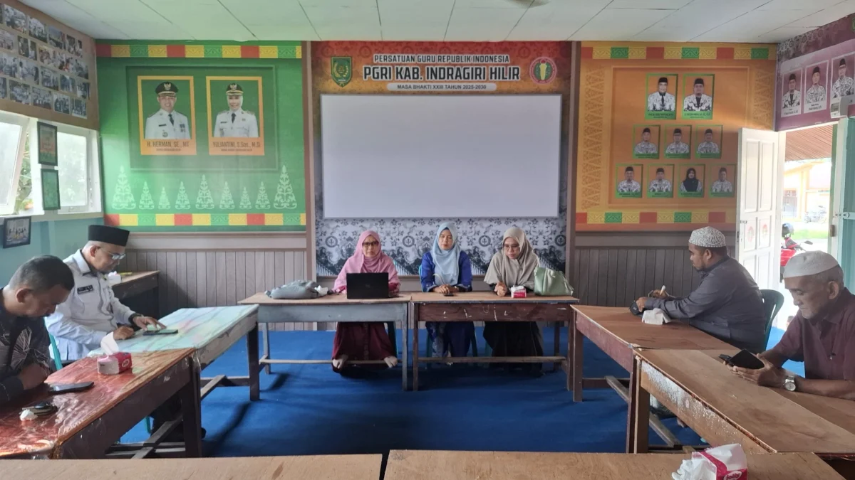 Minta Kepastian Status, Guru Bantu Provinsi di Inhil Curhat ke Dewan Pendidikan