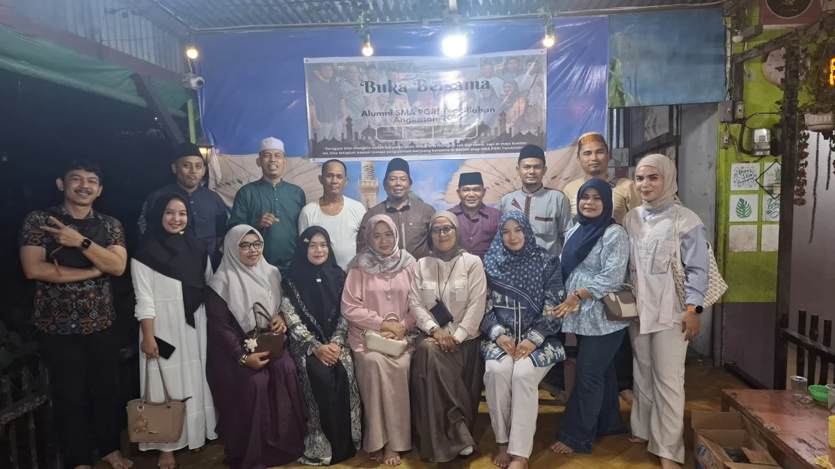 Jalin Silaturahmi, Alumni SMA PGRI Tembilahan Angkatan 2010 Gelar Buka Bersama Majelis Guru