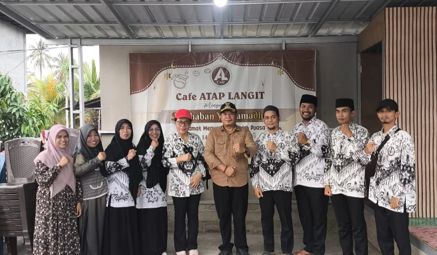 Kompak, PGRI dan Camat Pulau Burung Gelar Aksi Bagi Takjil serta Buka Bersama