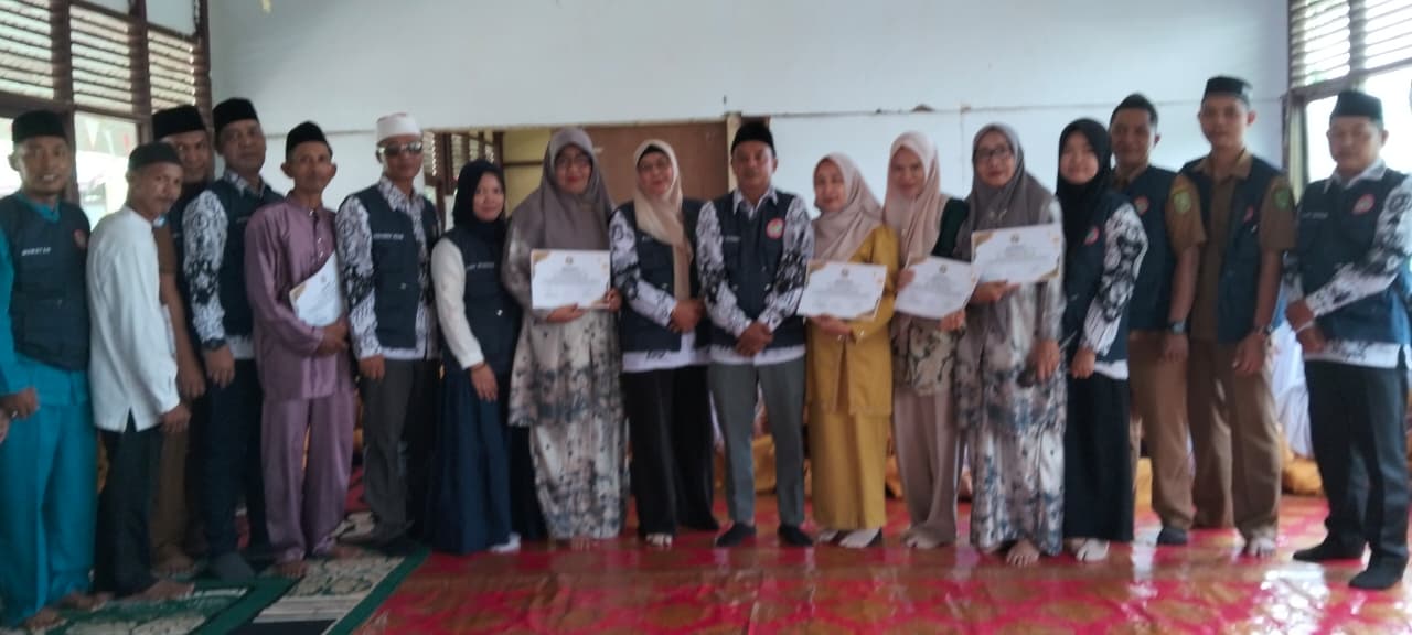 Mari kita maju bersama, hebat bersama, PGRI Kecamatan Kuindra Safari di SDN 012 Teluk Dalam