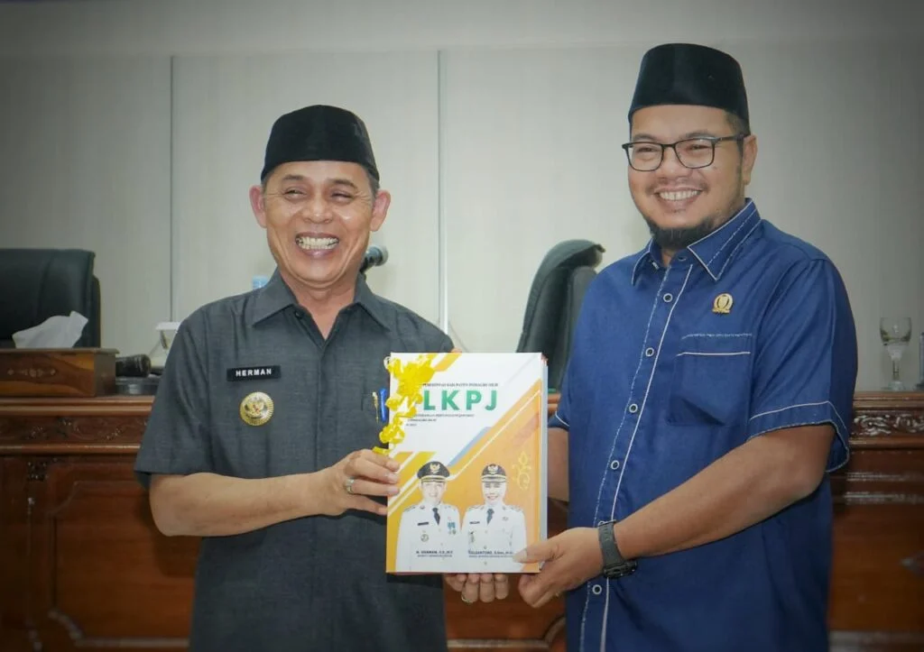 Bupati Inhil Serahkan LKPJ 2025 di Rapat Paripurna DPRD, Fokus pada Peningkatan Pengelolaan Aset dan Pendidikan Karakter