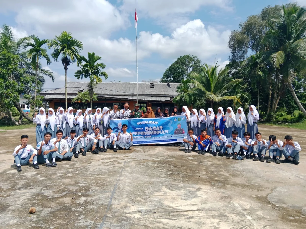 SMAN 1 Enok Gelar Sosialisasi Latihan Dasar Kepemimpinan Bersama Babinsa