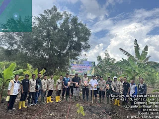 Dukung Swasembada Pangan 2026, Kapolsek Concong Bersama Forkopimcam Tanam Jagung di Desa Concong Dalam