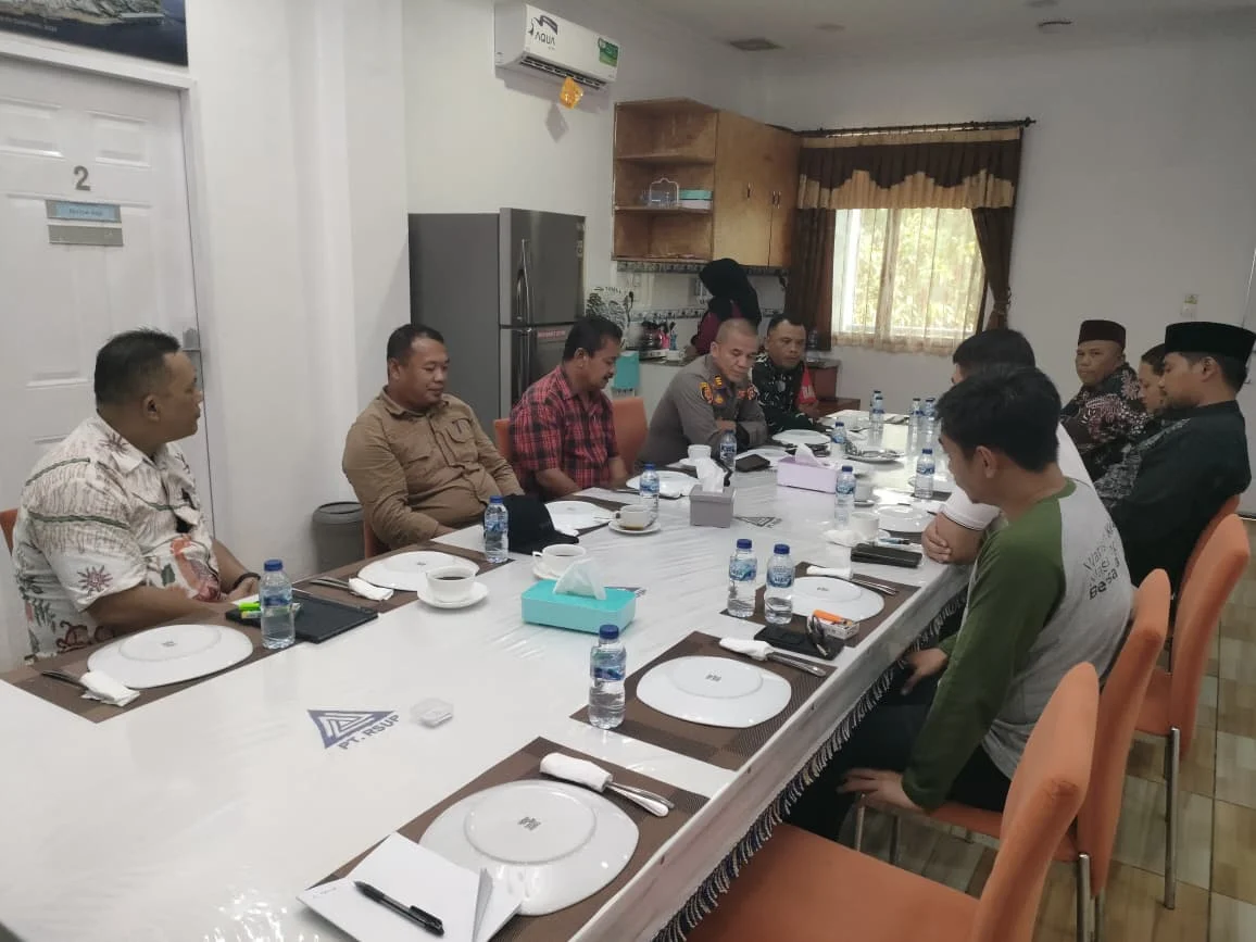 Kapolsek Pulau Burung Berikan Pemikiran  Dalam Diskusi Lingkungan Bersama Peneliti Universitas Indonesia di PT RSUP