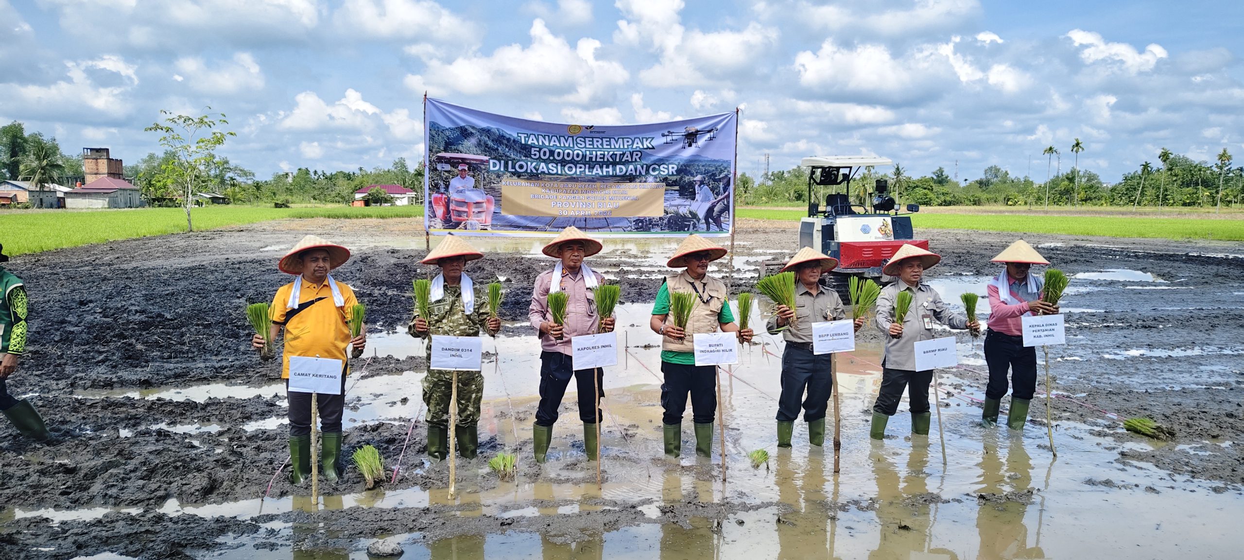 Indragiri Hilir Gelar Gerakan Tanam Serentak, Distan Inhil Komitmen Dukung Swasembada Pangan