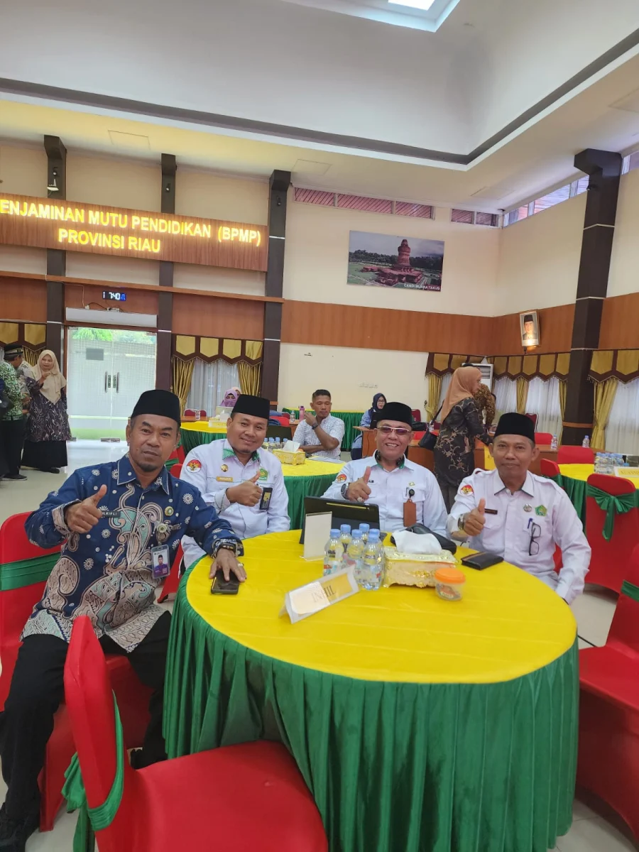 Sukseskan Program Makan Bergizi Gratis, Kakan Kemenag Inhil Hadiri Langsung Rakor Lintas Sektoral di Pekanbaru