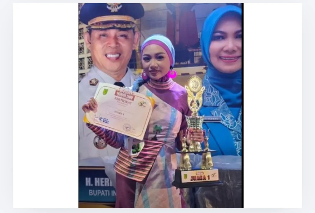 Sabet Juara 1 Fashion Show Wastra Milad Inhil ke-61, Arumi Khayla Aqila Harumkan Nama MTsN 2 Indragiri Hilir