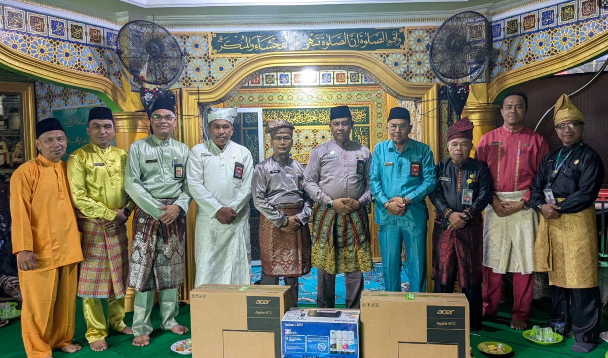 Kemenag Inhil Serahkan 11 Unit Alat Pengolah Data ke KUA, Dorong Optimalisasi Layanan Digital