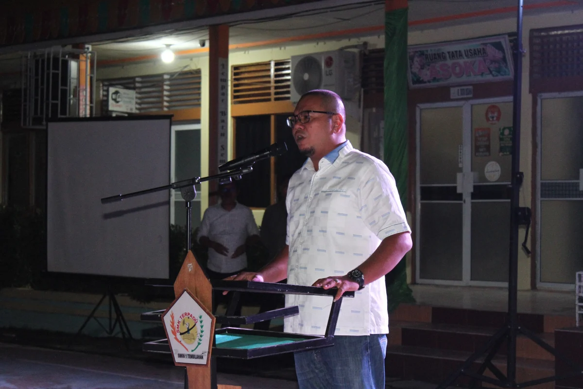 Ketua DPRD Inhil Hadiri Malam Keakraban Murid Baru SMKN 1 Tembilahan, Berikan Motivasi Wujudkan Generasi Unggul